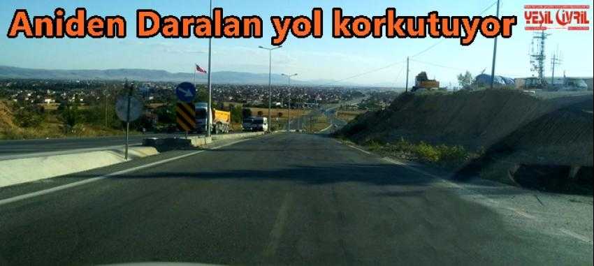 DARALAN YOL TEHLİKE SAÇIYOR